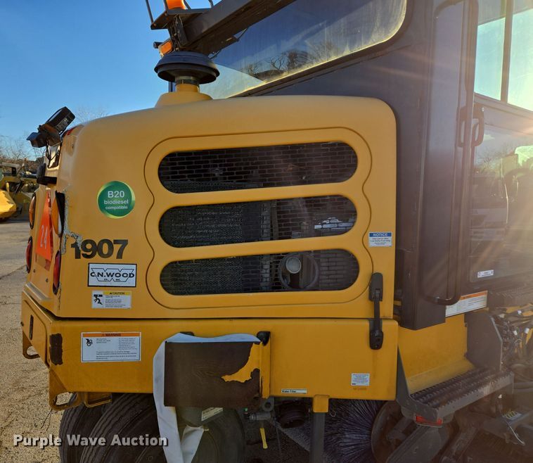 image for item EQ3854 2012 Elgin  Pelican  street sweeper 