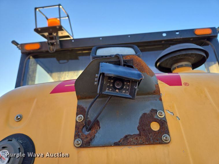 image for item EQ3854 2012 Elgin  Pelican  street sweeper 