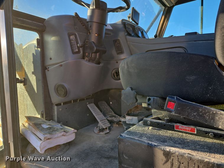 image for item EQ3854 2012 Elgin  Pelican  street sweeper 