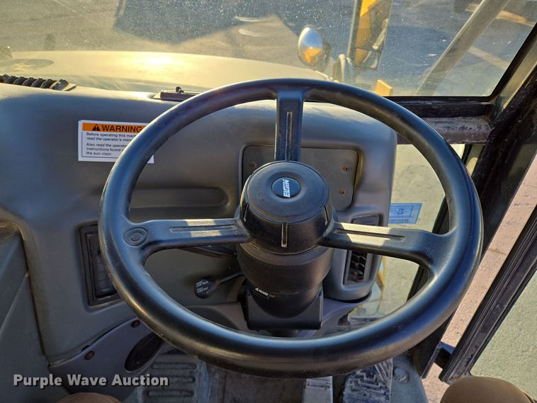 image for item EQ3854 2012 Elgin  Pelican  street sweeper 