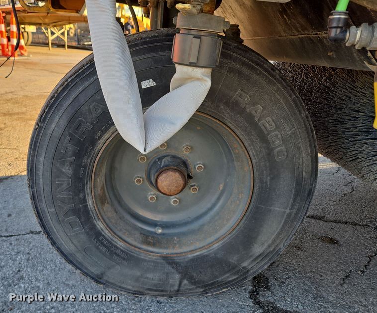 image for item EQ3854 2012 Elgin  Pelican  street sweeper 