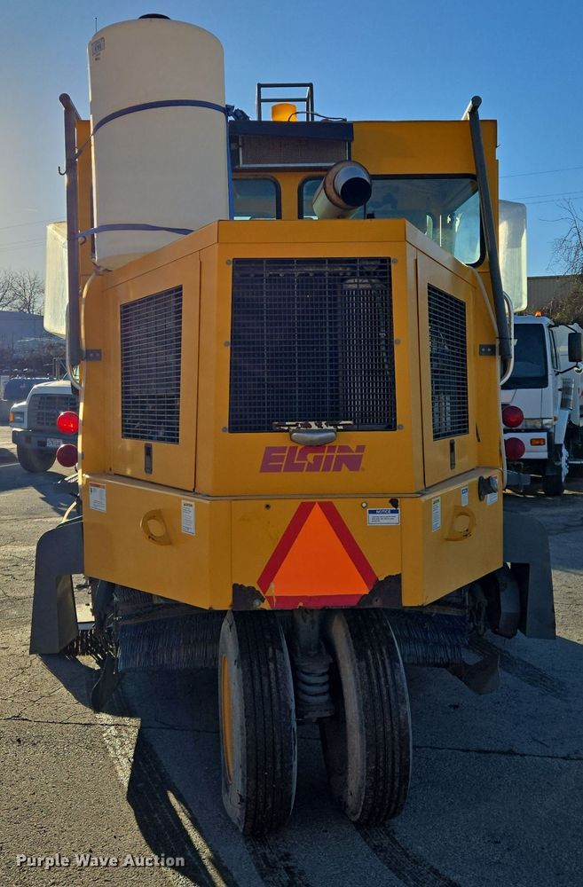 image for item EQ3855 2004 Elgin Pelican  street sweeper