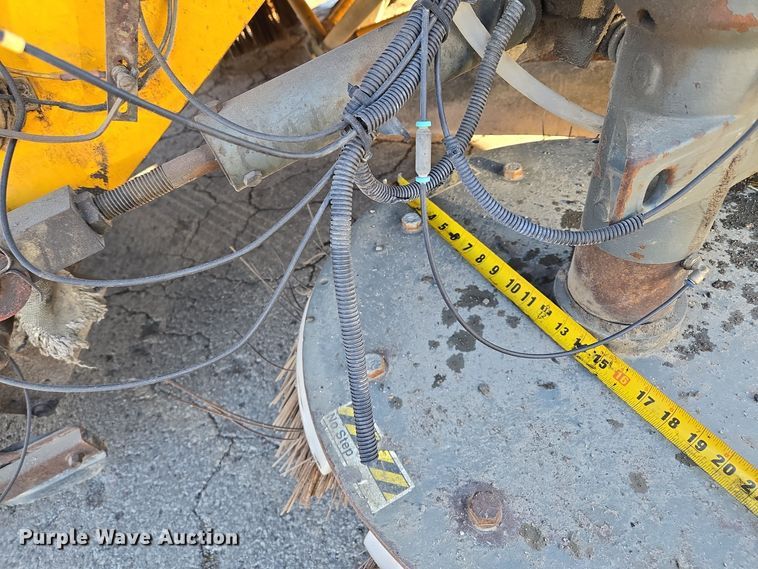 image for item EQ3855 2004 Elgin Pelican  street sweeper