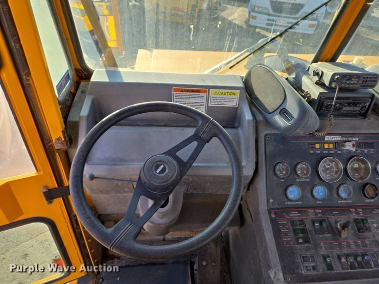 image for item EQ3855 2004 Elgin Pelican  street sweeper