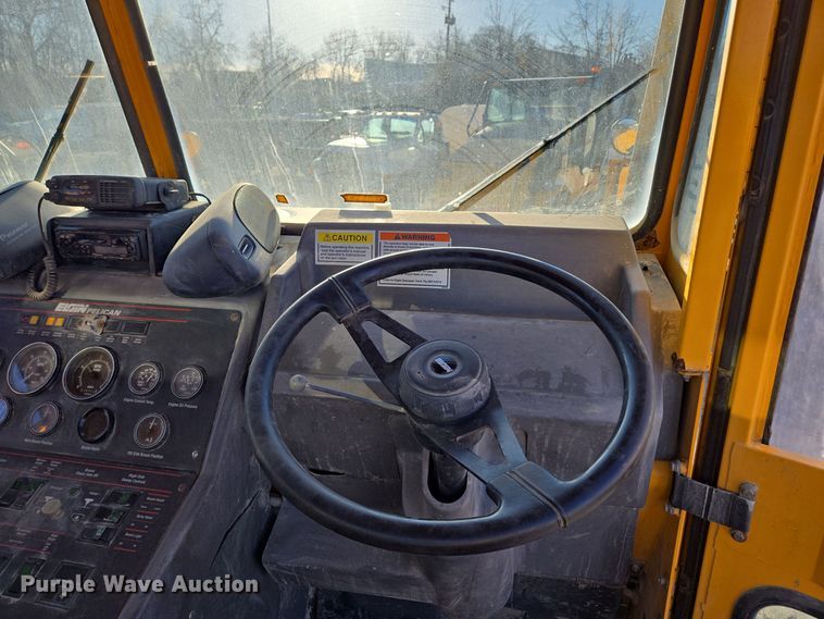 image for item EQ3855 2004 Elgin Pelican  street sweeper