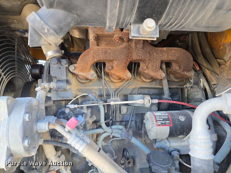 image for item EQ3855 2004 Elgin Pelican  street sweeper