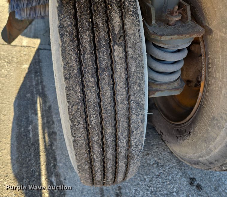 image for item EQ3855 2004 Elgin Pelican  street sweeper