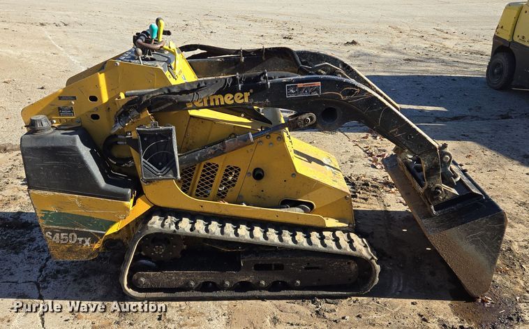 image for item EQ3856 2019 Vermeer  S450TX  compact utility loader