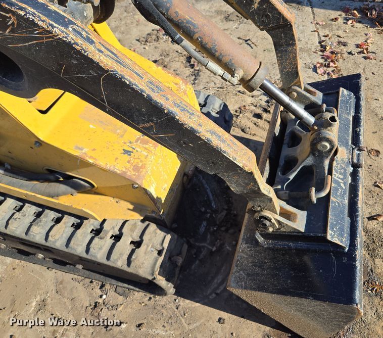 image for item EQ3856 2019 Vermeer  S450TX  compact utility loader