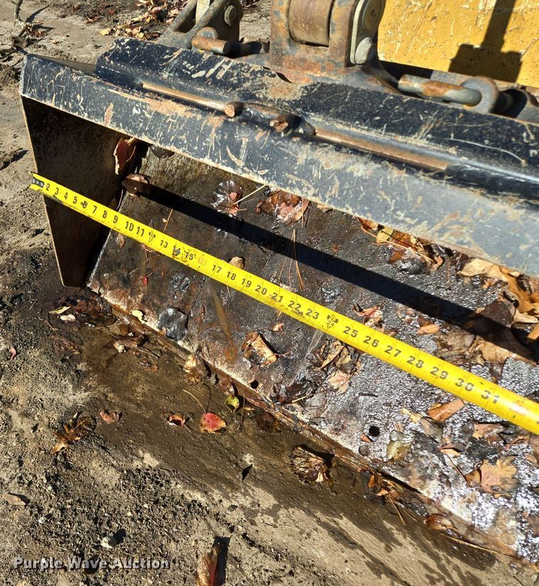 image for item EQ3856 2019 Vermeer  S450TX  compact utility loader