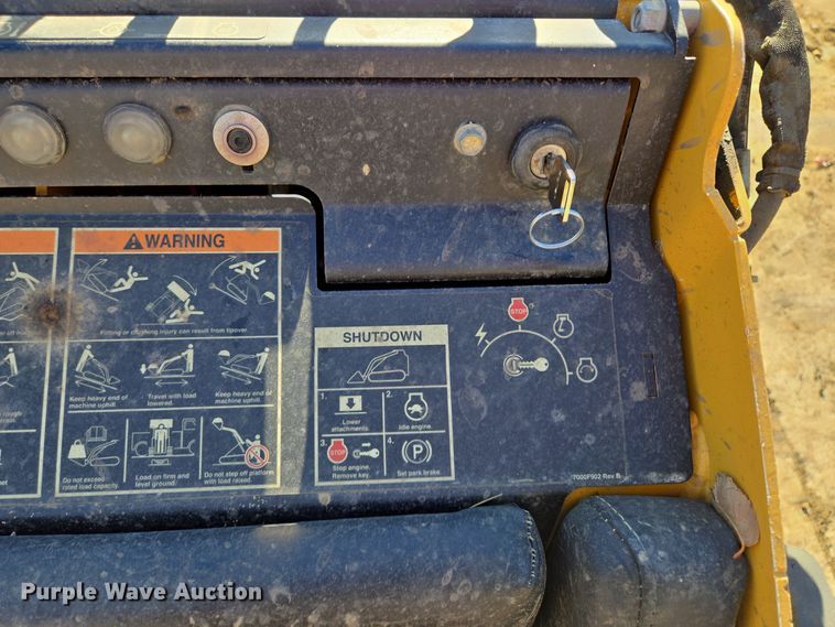 image for item EQ3856 2019 Vermeer  S450TX  compact utility loader