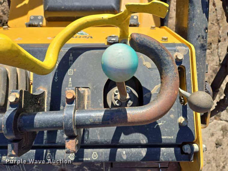 image for item EQ3856 2019 Vermeer  S450TX  compact utility loader