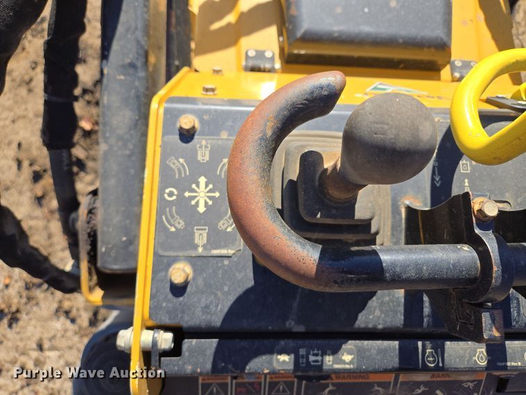 image for item EQ3856 2019 Vermeer  S450TX  compact utility loader