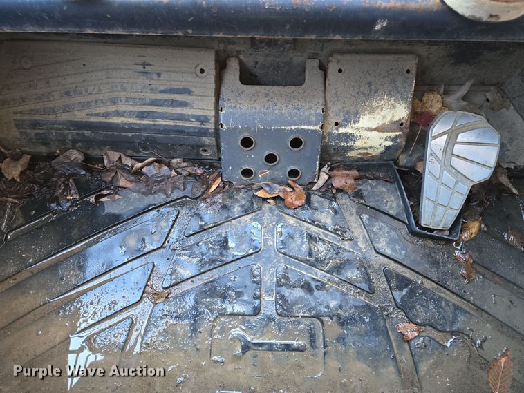 image for item EQ3857 Kubota  SVL 75-2 tracked skid steer loader