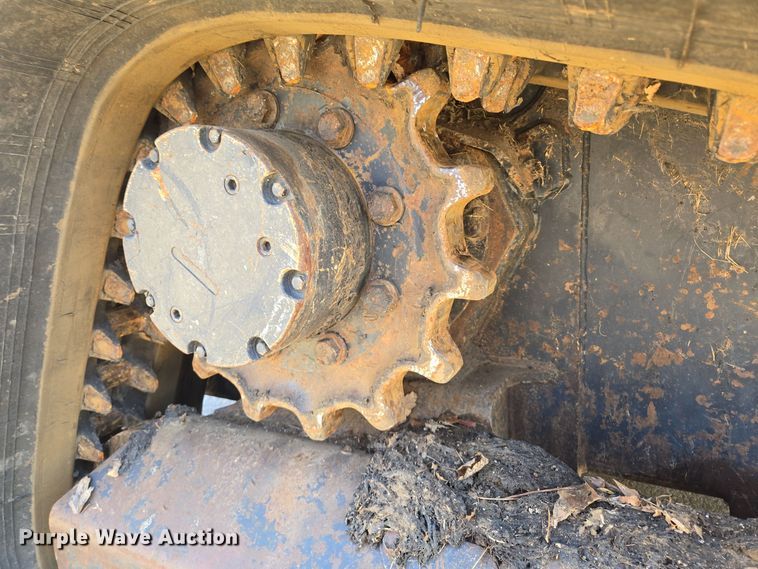 image for item EQ3857 Kubota  SVL 75-2 tracked skid steer loader