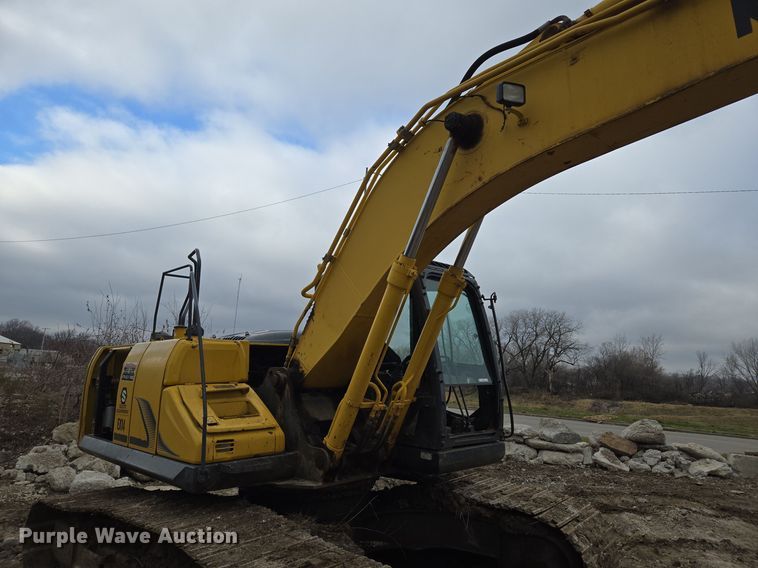 image for item EQ3880 2015 Kobelco  SK210LC-9 excavator