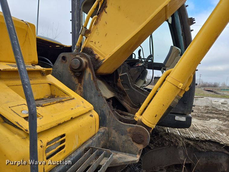 image for item EQ3880 2015 Kobelco  SK210LC-9 excavator