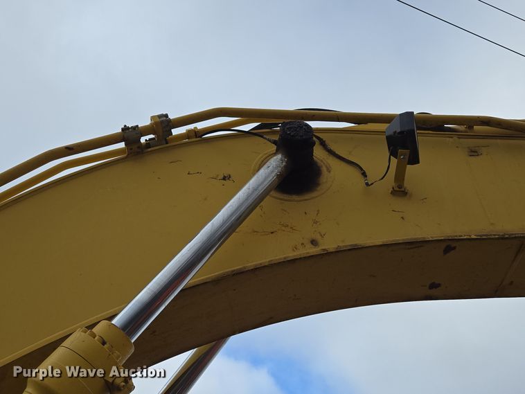 image for item EQ3880 2015 Kobelco  SK210LC-9 excavator