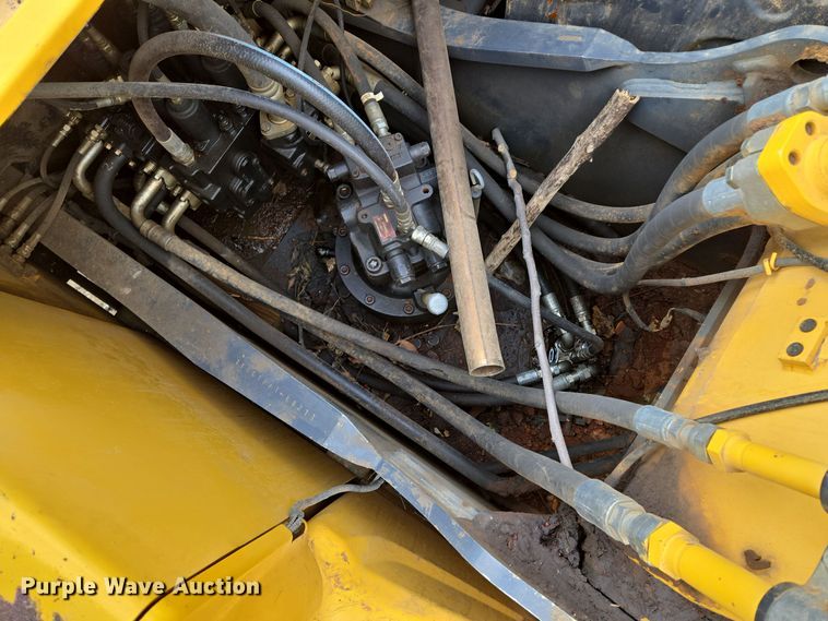 image for item EQ3880 2015 Kobelco  SK210LC-9 excavator