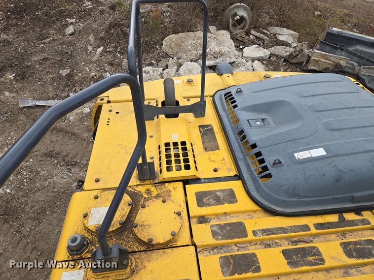image for item EQ3880 2015 Kobelco  SK210LC-9 excavator