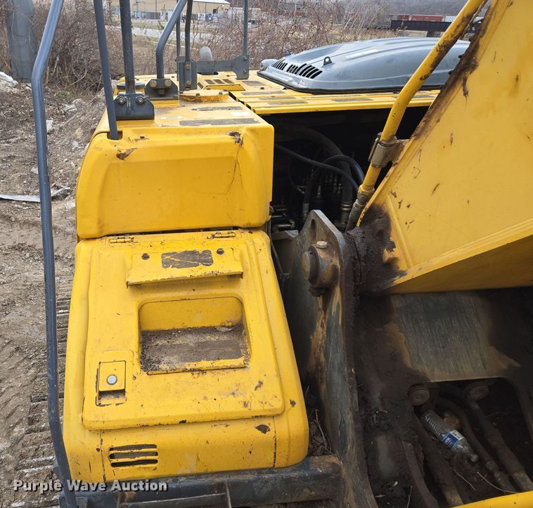 image for item EQ3880 2015 Kobelco  SK210LC-9 excavator
