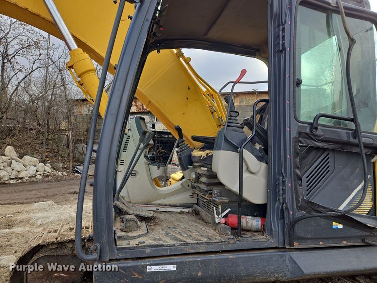 image for item EQ3880 2015 Kobelco  SK210LC-9 excavator