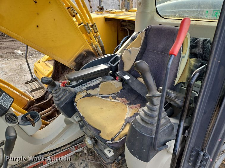image for item EQ3880 2015 Kobelco  SK210LC-9 excavator