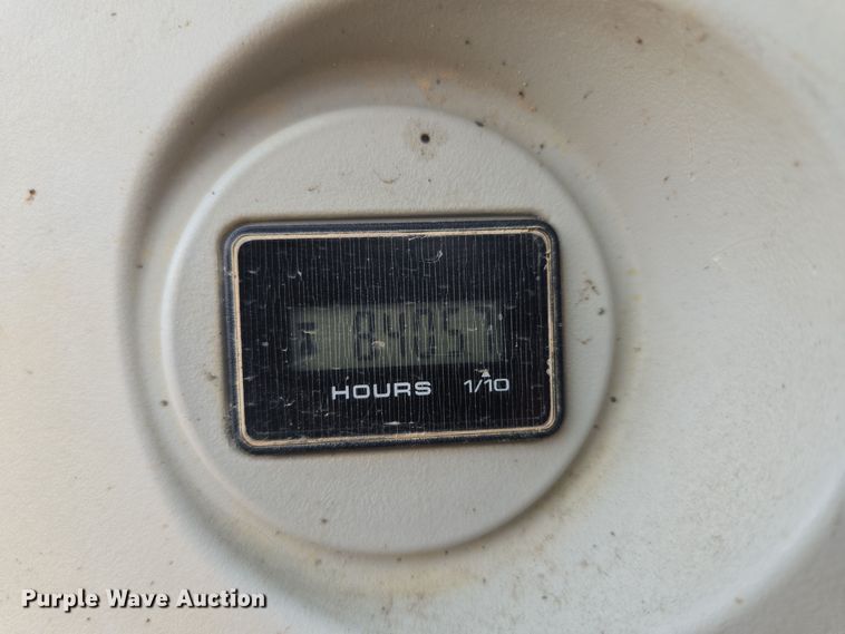 image for item EQ3880 2015 Kobelco  SK210LC-9 excavator