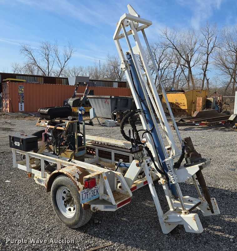 image for item EQ3882 2006 Mid-Western Machinery  HRT 110 vertical drill trailer