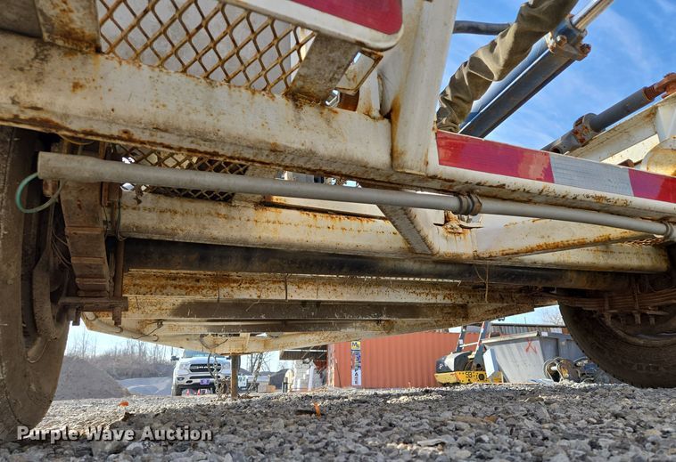 image for item EQ3882 2006 Mid-Western Machinery  HRT 110 vertical drill trailer