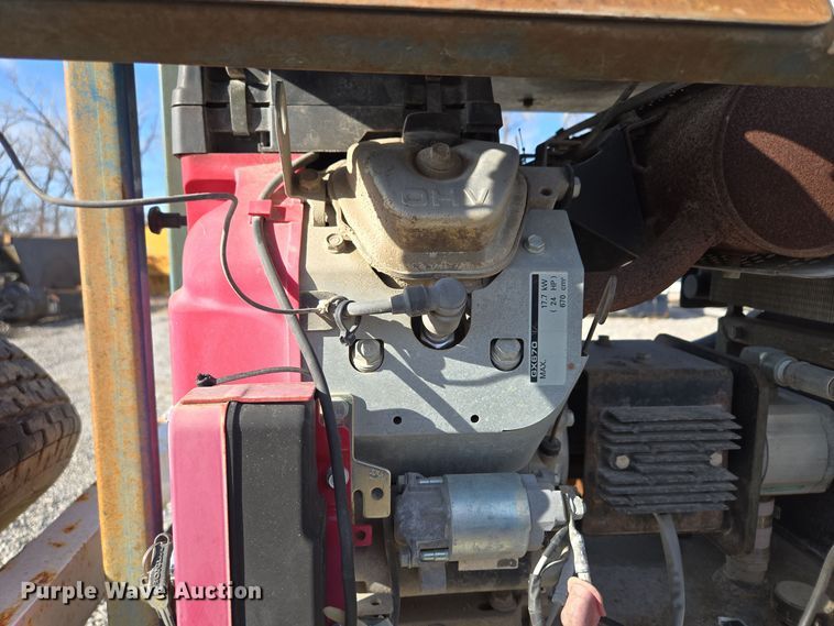 image for item EQ3882 2006 Mid-Western Machinery  HRT 110 vertical drill trailer