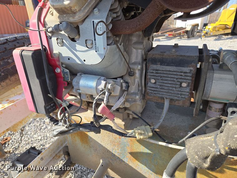 image for item EQ3882 2006 Mid-Western Machinery  HRT 110 vertical drill trailer