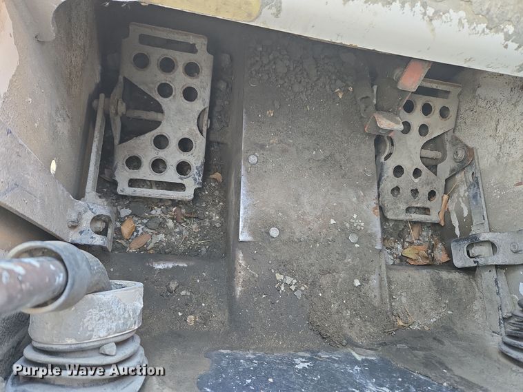 image for item ER5053 1997 Bobcat 751 skid steer loader