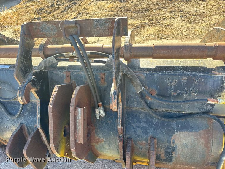 image for item LH9391 Wheel loader grapple bucket
