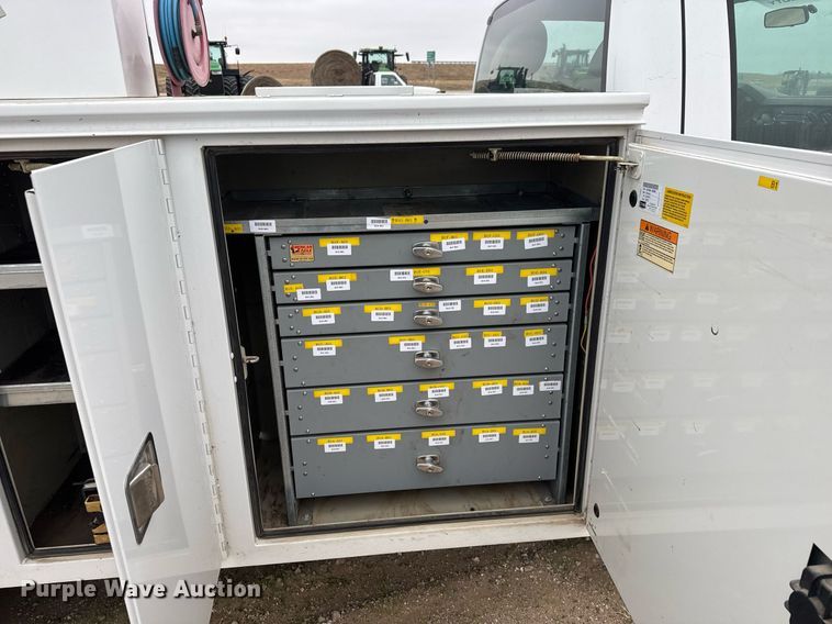 image for item LH9392 2014 Ford F550 Super Duty XL utility / service truck