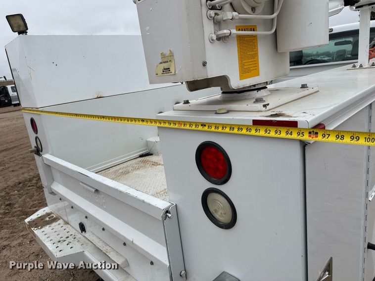 image for item LH9392 2014 Ford F550 Super Duty XL utility / service truck