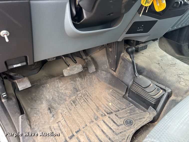image for item LH9392 2014 Ford F550 Super Duty XL utility / service truck