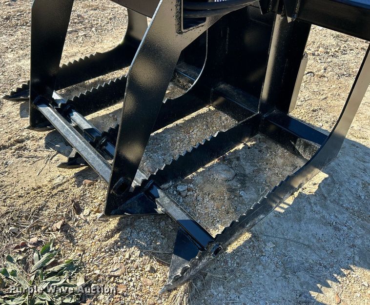 image for item NJ9621 Patriot Implements skid steer grapple bucket