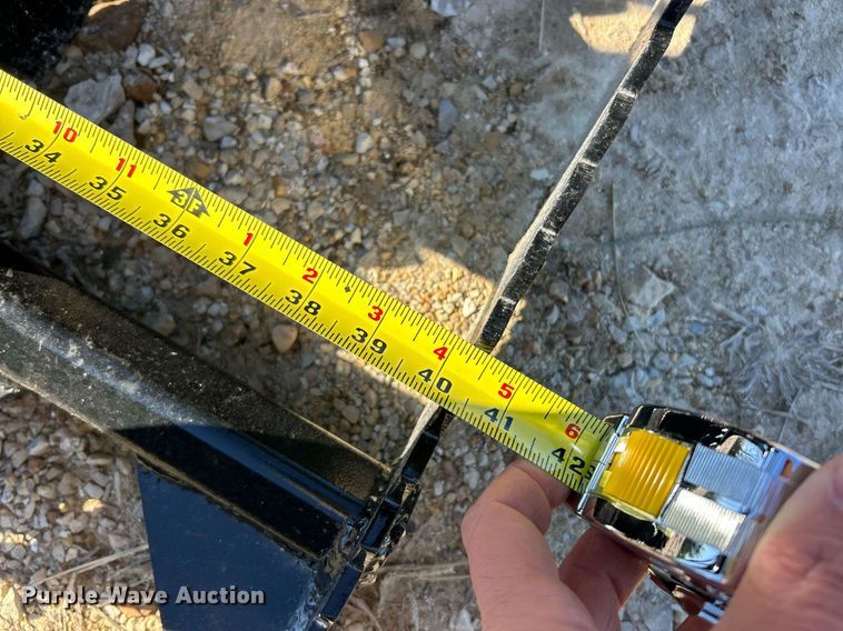 image for item NJ9621 Patriot Implements skid steer grapple bucket