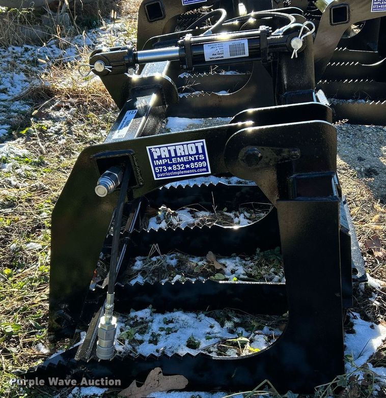 image for item NJ9624 Patriot Implements skid steer grapple bucket