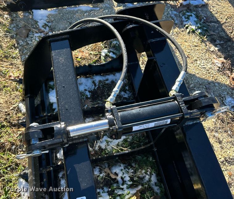 image for item NJ9624 Patriot Implements skid steer grapple bucket