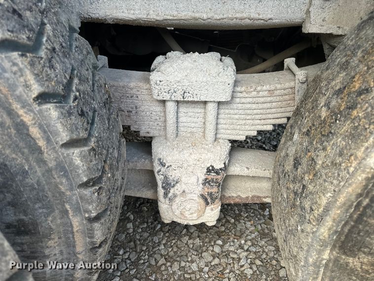 image for item OF9897 1997 International  2574 dump truck