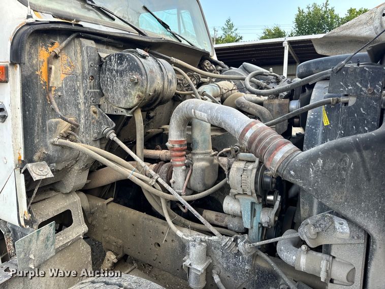 image for item OF9897 1997 International  2574 dump truck