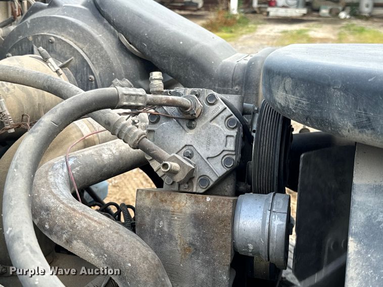 image for item OF9897 1997 International  2574 dump truck