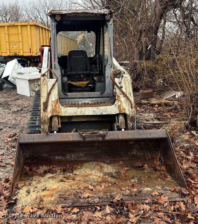 image for item OG9781 2004 Takeuchi TL140 tracked skid steer loader