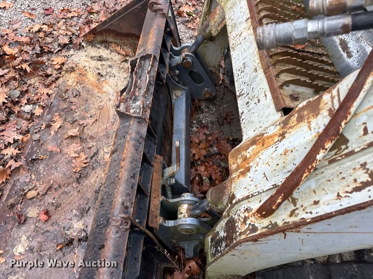 image for item OG9781 2004 Takeuchi TL140 tracked skid steer loader