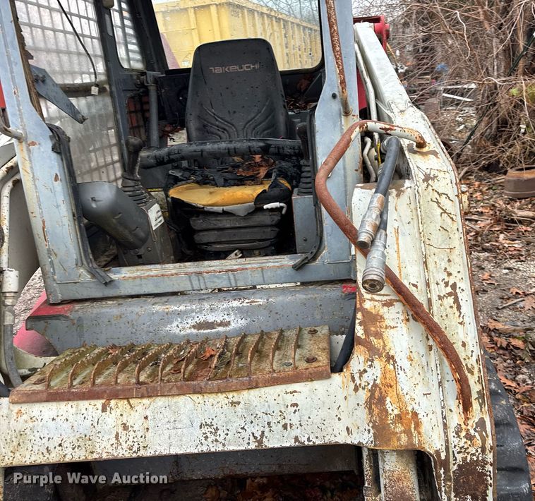 image for item OG9781 2004 Takeuchi TL140 tracked skid steer loader
