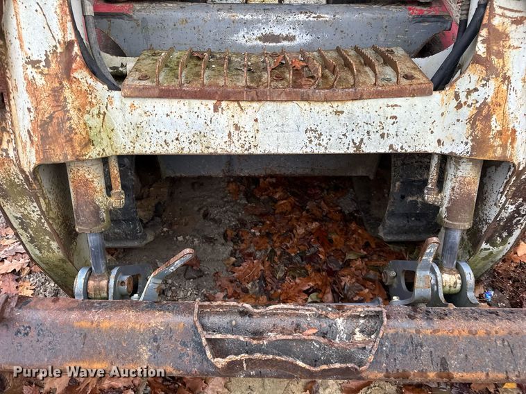 image for item OG9781 2004 Takeuchi TL140 tracked skid steer loader