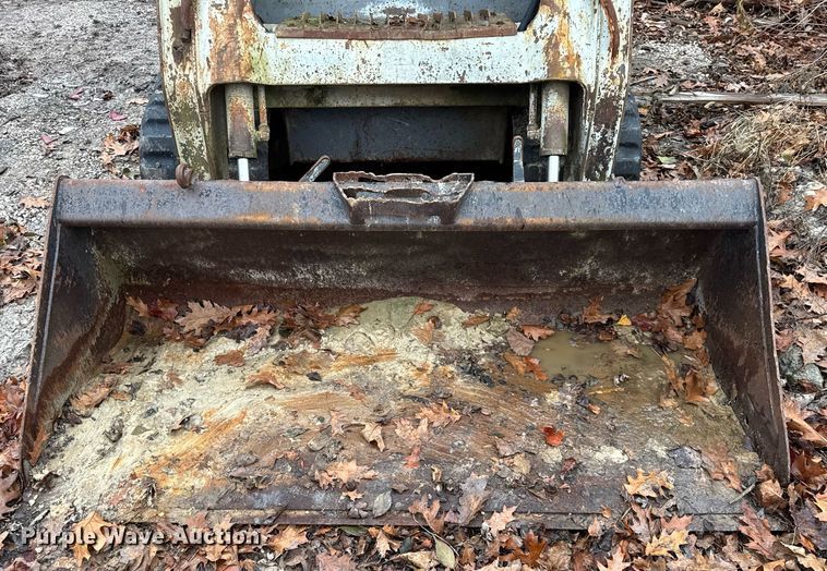 image for item OG9781 2004 Takeuchi TL140 tracked skid steer loader