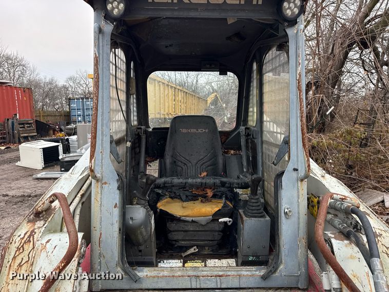 image for item OG9781 2004 Takeuchi TL140 tracked skid steer loader